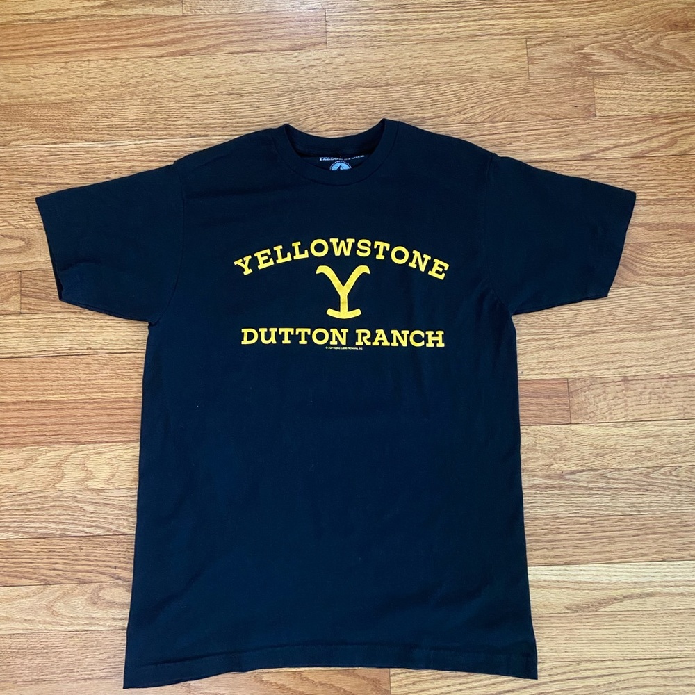 Yellowstone Dutton Ranch Tshirt Adult Medium Black Paramount Network Shirt